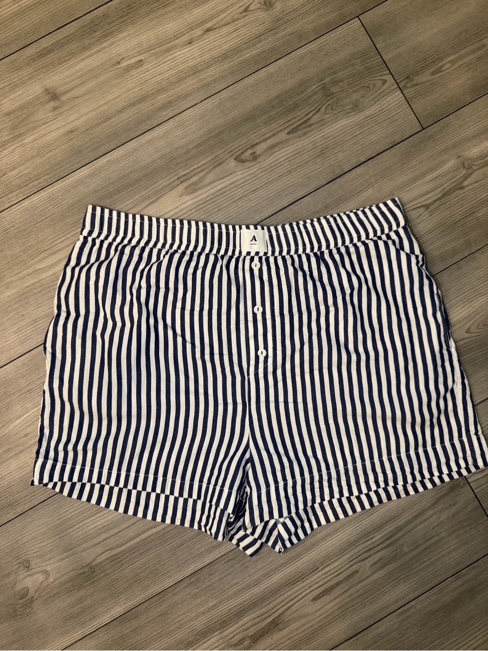 Anthropologie Navy & White Striped Button-Front Cotton Shorts Size Large